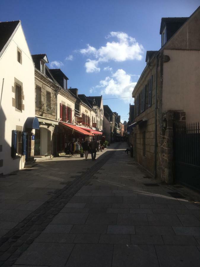 Votre Mini Maison En Plein Coeur Du Centre Ville -Terrasse - Et Parking Prive Sur Place Clos - Draps Et Menage Inclus Concarneau Zewnętrze zdjęcie