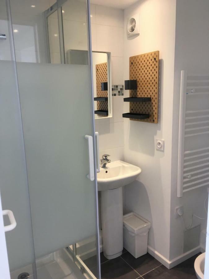 Votre Mini Maison En Plein Coeur Du Centre Ville -Terrasse - Et Parking Prive Sur Place Clos - Draps Et Menage Inclus Concarneau Zewnętrze zdjęcie